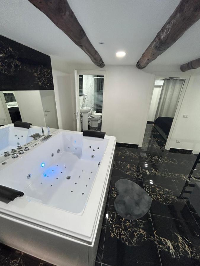 Giovanni Luxury Suites Napoli Eksteriør bilde