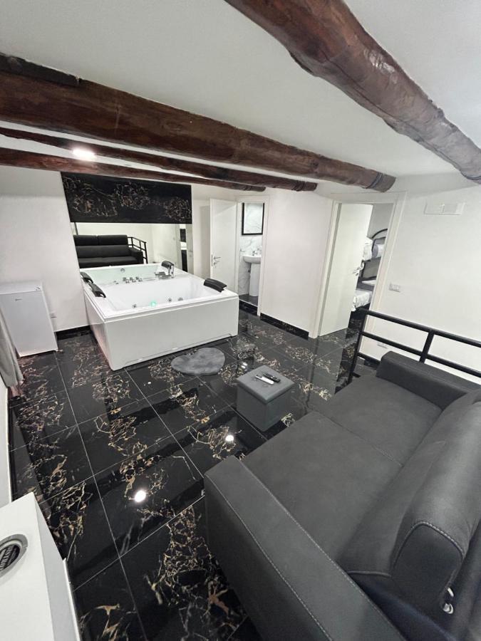 Giovanni Luxury Suites Napoli Eksteriør bilde